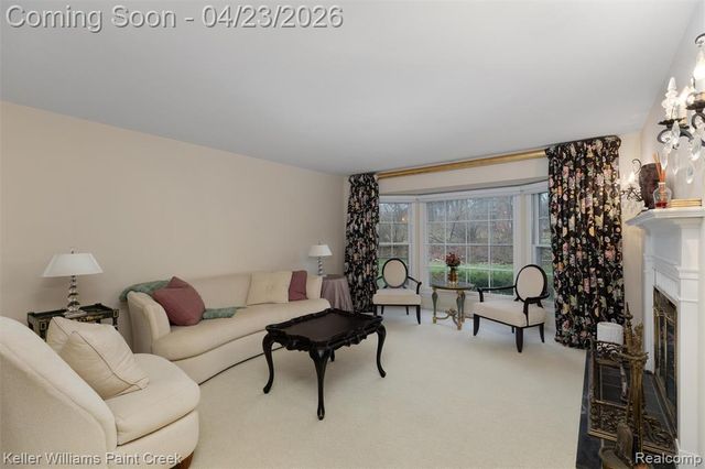 4330 S Mcnay Court, West Bloomfield, MI 48323