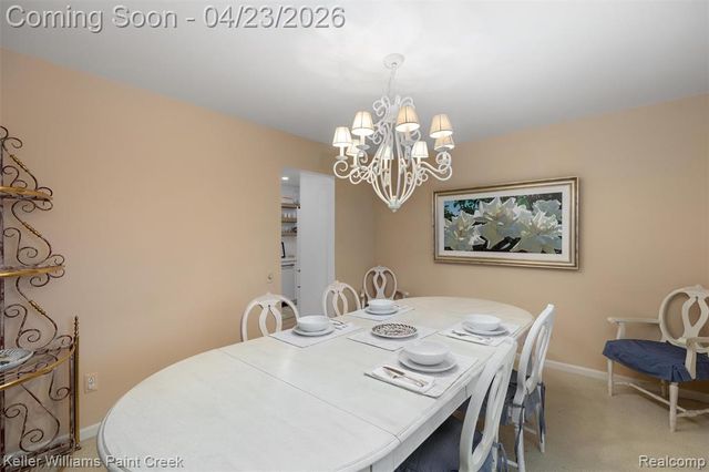 4330 S Mcnay Court, West Bloomfield, MI 48323