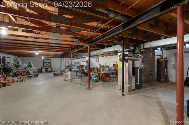 4330 S Mcnay Court, West Bloomfield, MI 48323