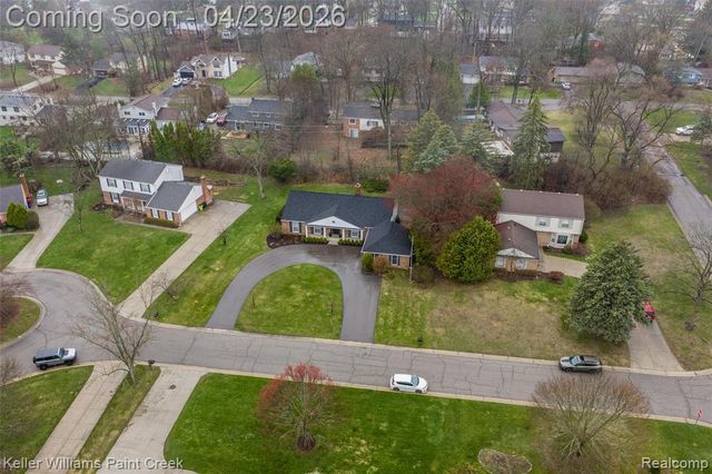 4330 S Mcnay Court, West Bloomfield, MI 48323