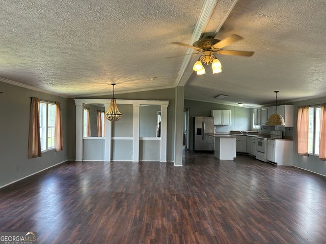 205 Bay Street, Collins, GA 30421