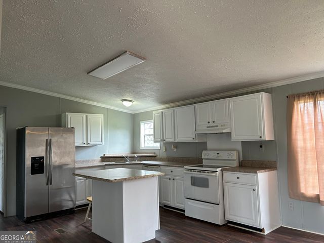205 Bay Street, Collins, GA 30421