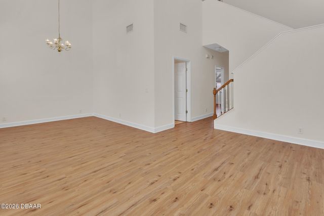 202 Woodhouse Lane, Deland, FL 32724