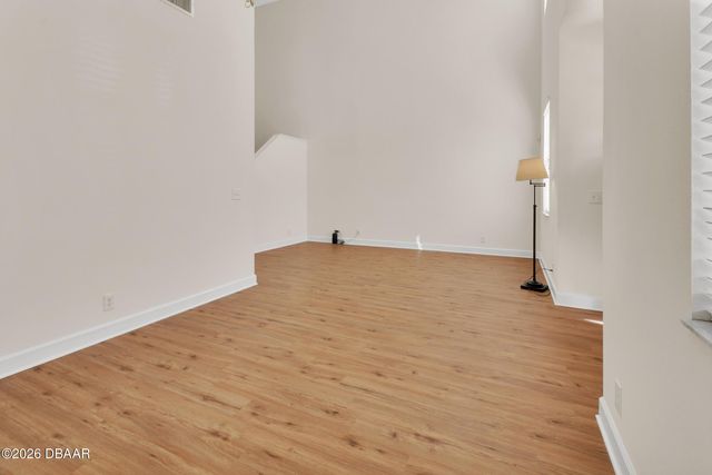 202 Woodhouse Lane, Deland, FL 32724