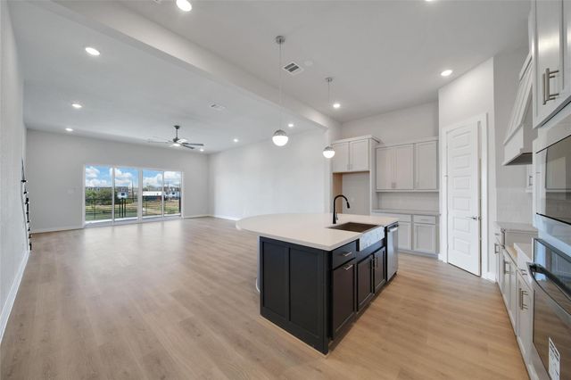 4408 Tucker Lane, Seabrook, TX 77586