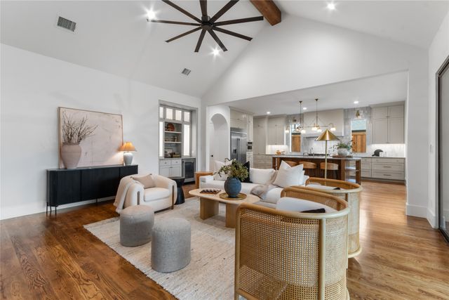 8611 San Fernando Way, Dallas, TX 75218