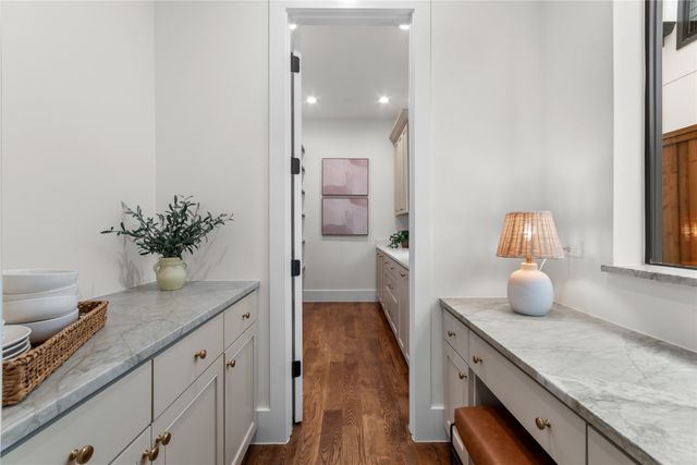 8611 San Fernando Way, Dallas, TX 75218