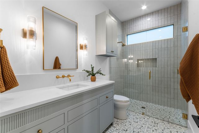 8611 San Fernando Way, Dallas, TX 75218