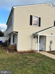 1228-E DANIELLE DR #1228E, Frederick, MD 21703