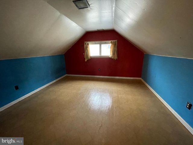 436 S 9TH ST, North Wales, PA 19454