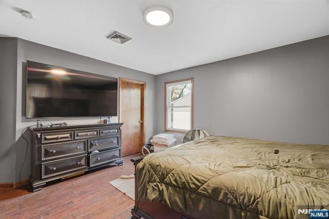 145 Sheridan Avenue, Roselle Park, NJ 07204