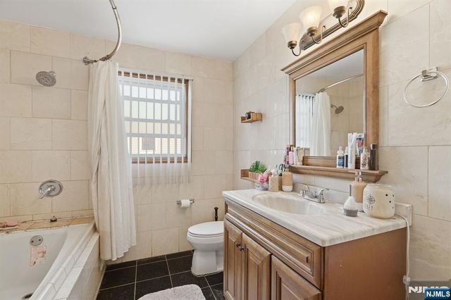 145 Sheridan Avenue, Roselle Park, NJ 07204