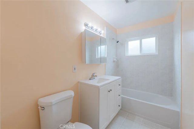 18405 Delia Ave, Torrance, CA 90504