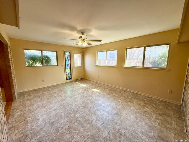 1050 Elizabeth, New Braunfels, TX 78130