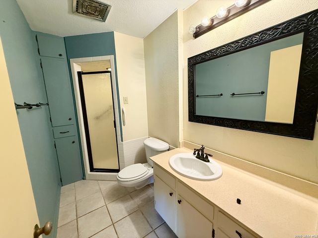 1050 Elizabeth, New Braunfels, TX 78130