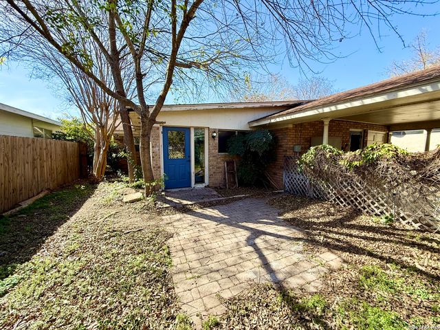 1050 Elizabeth, New Braunfels, TX 78130