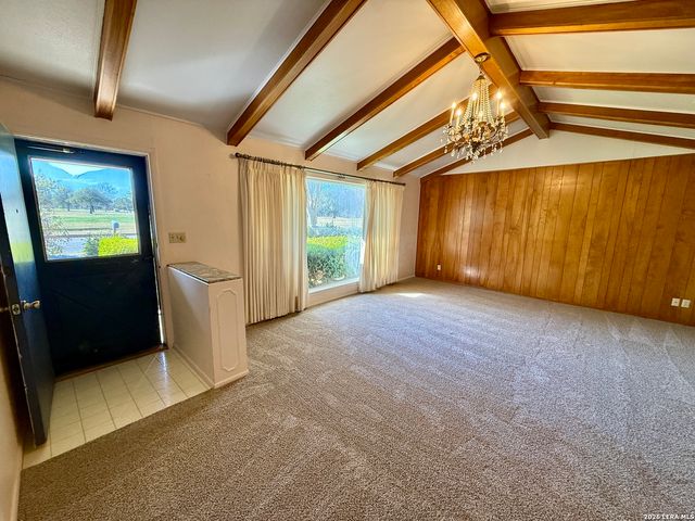 1050 Elizabeth, New Braunfels, TX 78130