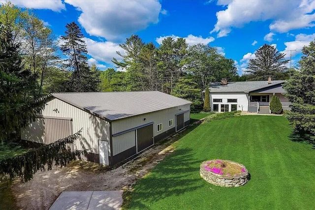 N865 COUNTY ROAD W, Campbellsport, WI 53010