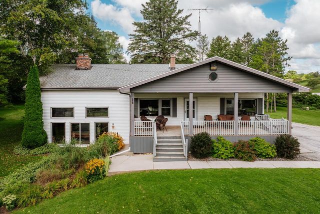 N865 COUNTY ROAD W, Campbellsport, WI 53010