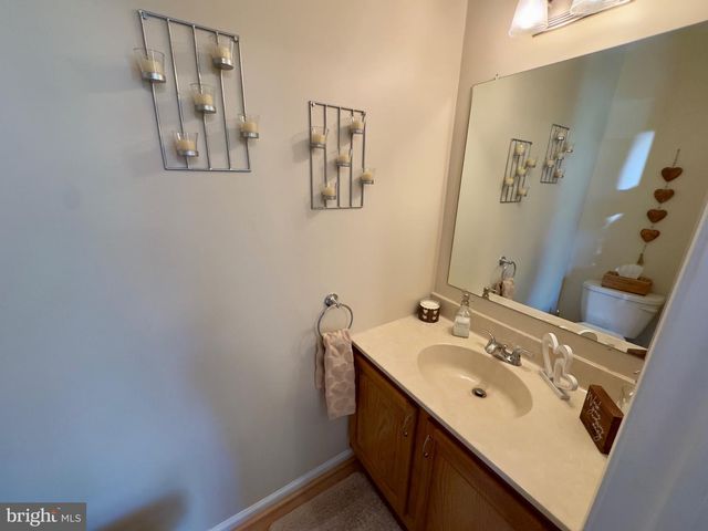 35 FOX MEADOW DR, Sicklerville, NJ 08081