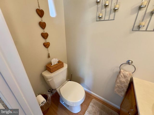 35 FOX MEADOW DR, Sicklerville, NJ 08081