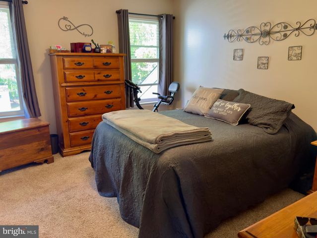 35 FOX MEADOW DR, Sicklerville, NJ 08081