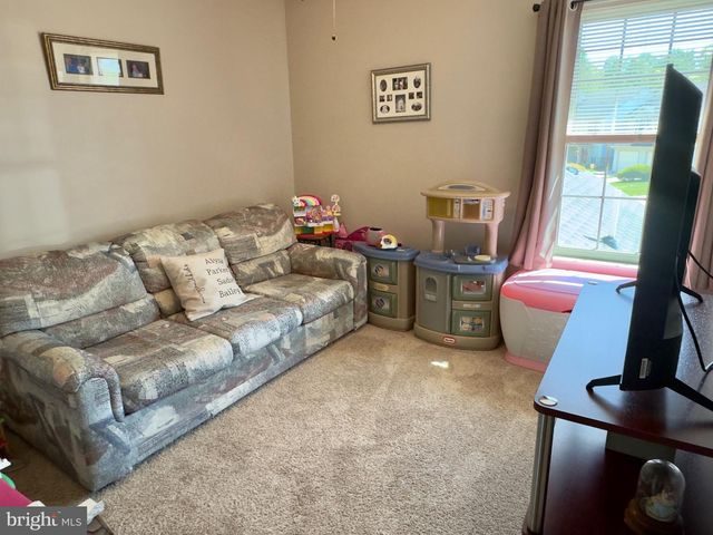 35 FOX MEADOW DR, Sicklerville, NJ 08081