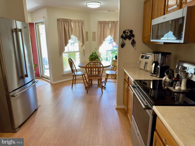 35 FOX MEADOW DR, Sicklerville, NJ 08081