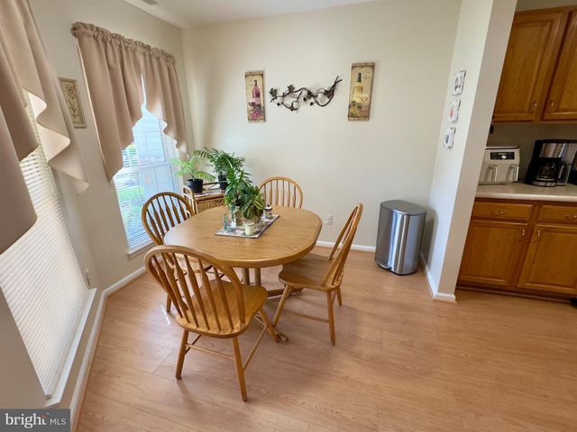 35 FOX MEADOW DR, Sicklerville, NJ 08081