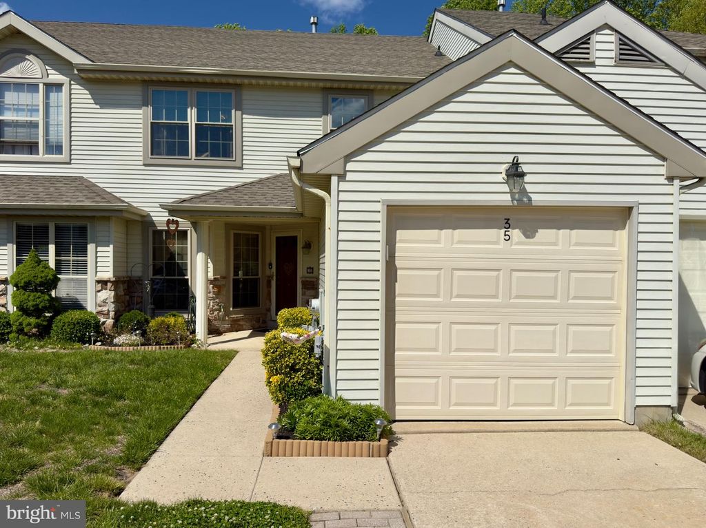 35 FOX MEADOW DR, Sicklerville, NJ 08081