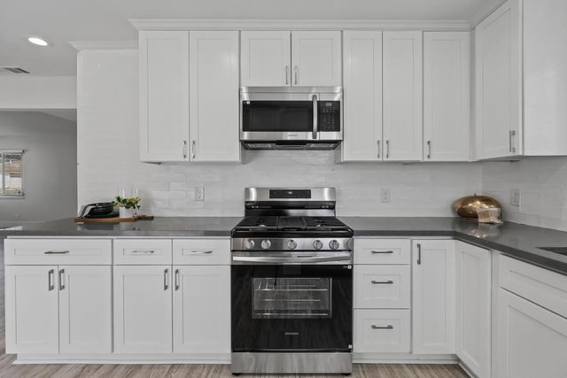 932 Coloma Way, Roseville, CA 95661