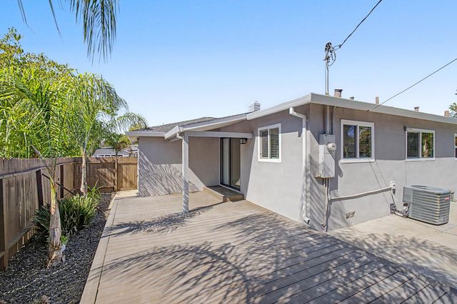 932 Coloma Way, Roseville, CA 95661