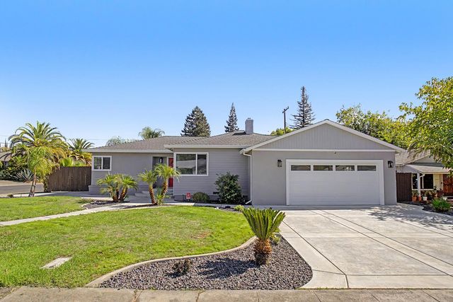 932 Coloma Way, Roseville, CA 95661