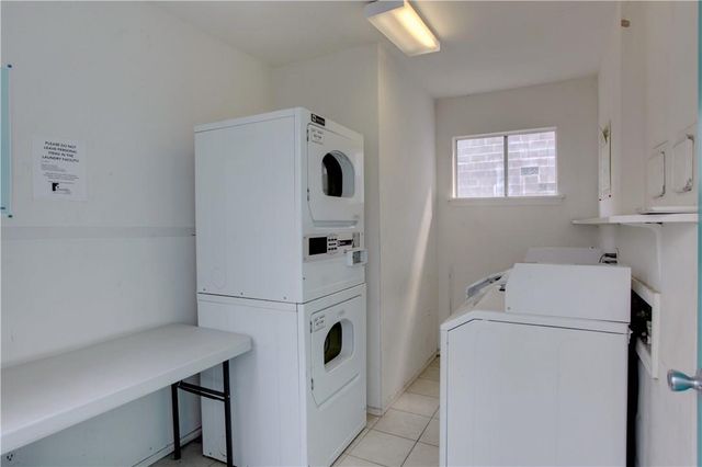 816 W North Loop BLVD 107, Austin, TX 78756