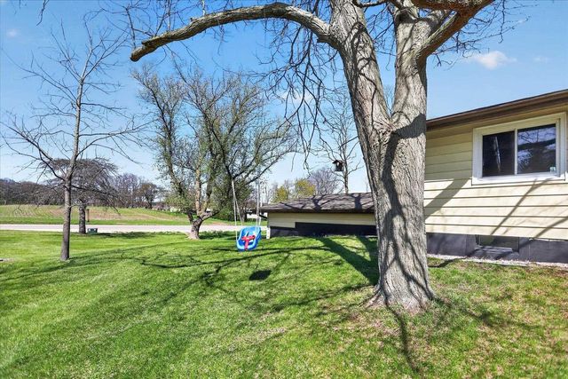 1159 N Pember Road, Janesville, WI 53546