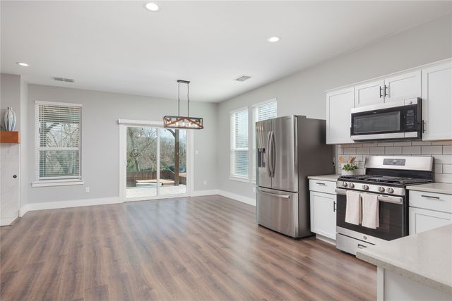 285 N Sherman Avenue, Van Alstyne, TX 75495