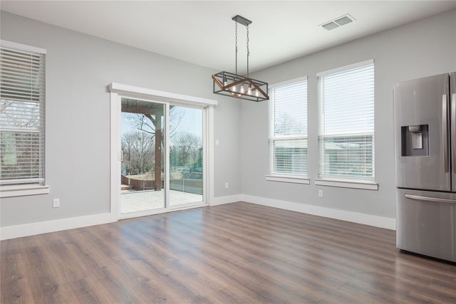 285 N Sherman Avenue, Van Alstyne, TX 75495