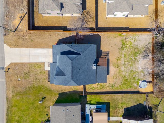 285 N Sherman Avenue, Van Alstyne, TX 75495