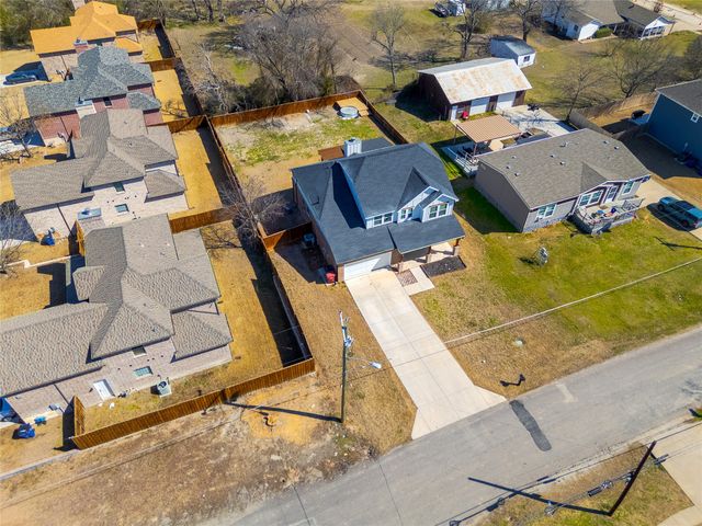 285 N Sherman Avenue, Van Alstyne, TX 75495