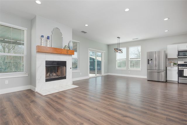 285 N Sherman Avenue, Van Alstyne, TX 75495