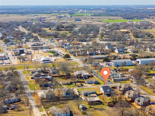 285 N Sherman Avenue, Van Alstyne, TX 75495