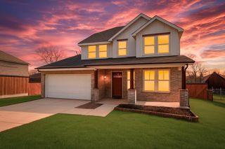 285 N Sherman Avenue, Van Alstyne, TX 75495