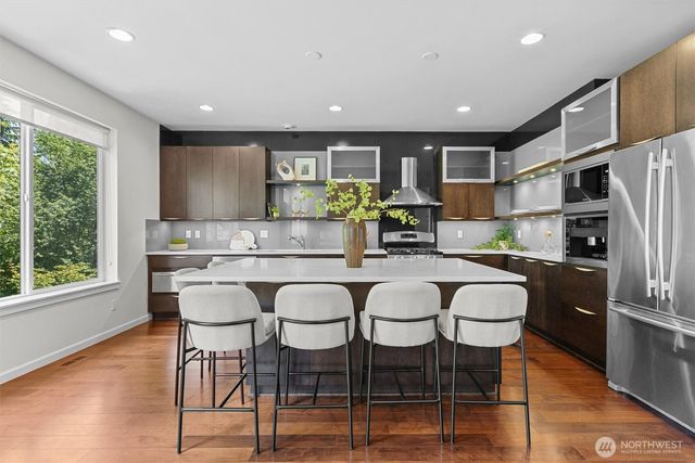 16198 SE 51st Place, Bellevue, WA 98006