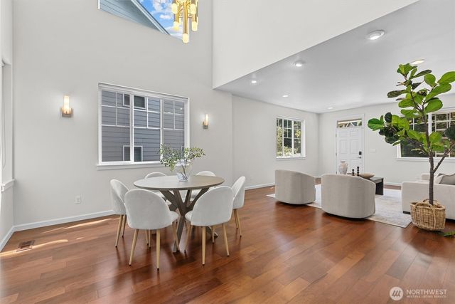 16198 SE 51st Place, Bellevue, WA 98006