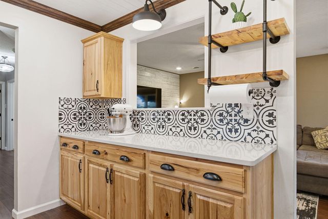 1401 HICKAM DR, Columbia, MO 65202