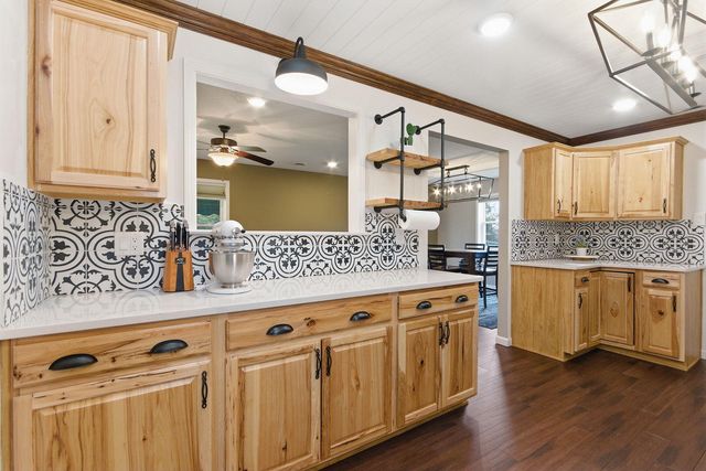 1401 HICKAM DR, Columbia, MO 65202