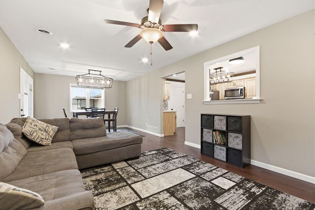 1401 HICKAM DR, Columbia, MO 65202