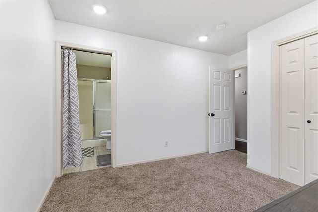 1401 HICKAM DR, Columbia, MO 65202