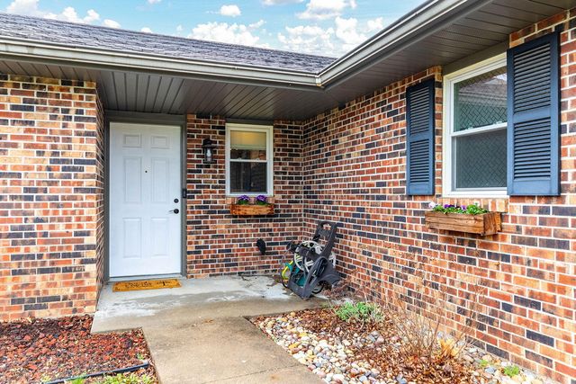 1401 HICKAM DR, Columbia, MO 65202