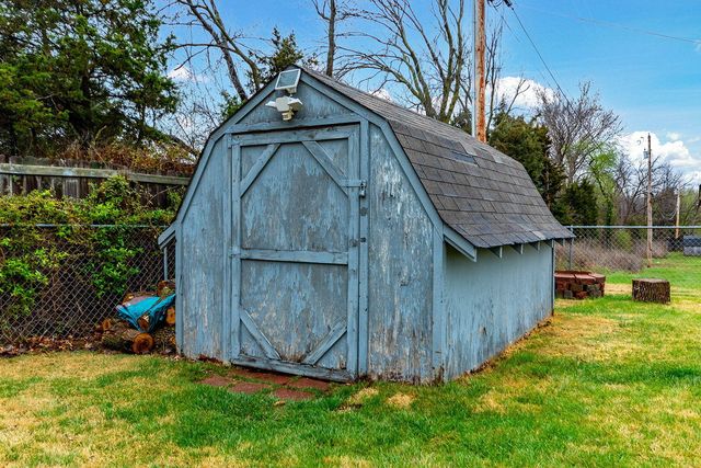 1401 HICKAM DR, Columbia, MO 65202